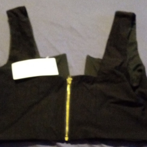 A cropped tank top🔥 - Picture 5 of 5